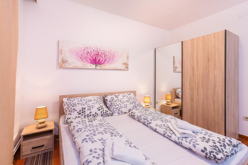 Bed & Breakfast La Fontana Medulin Exterior foto