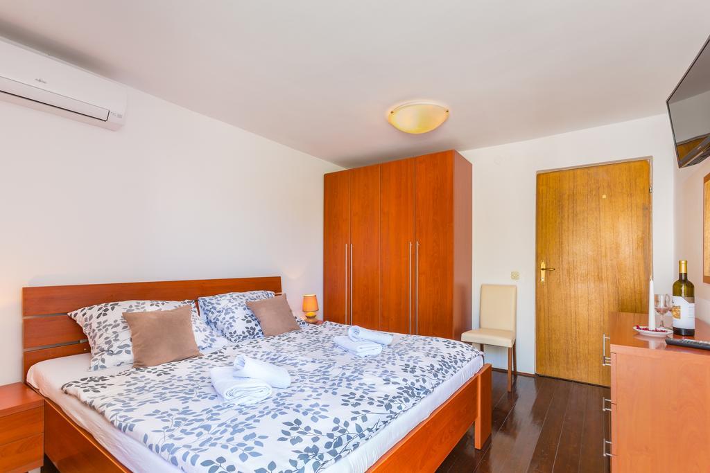 Bed & Breakfast La Fontana Medulin Exterior foto