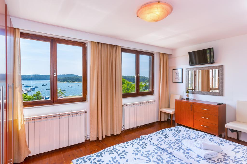 Bed & Breakfast La Fontana Medulin Exterior foto