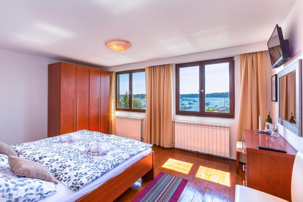 Bed & Breakfast La Fontana Medulin Exterior foto